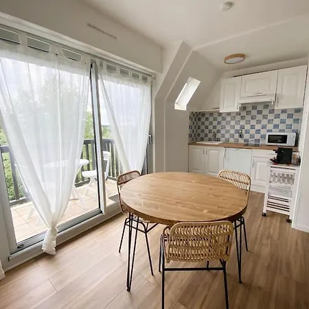 A Deux Pas De La Et Des Commerces 公寓 *