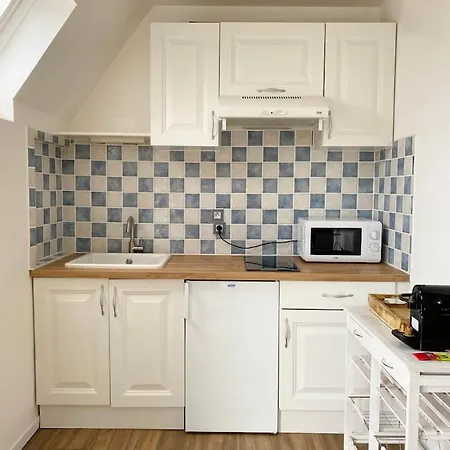 A Deux Pas De La Et Des Commerces 公寓 *