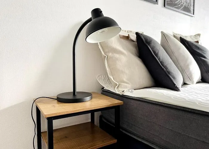 Apartament A Deux Pas De La Et Des Commerces