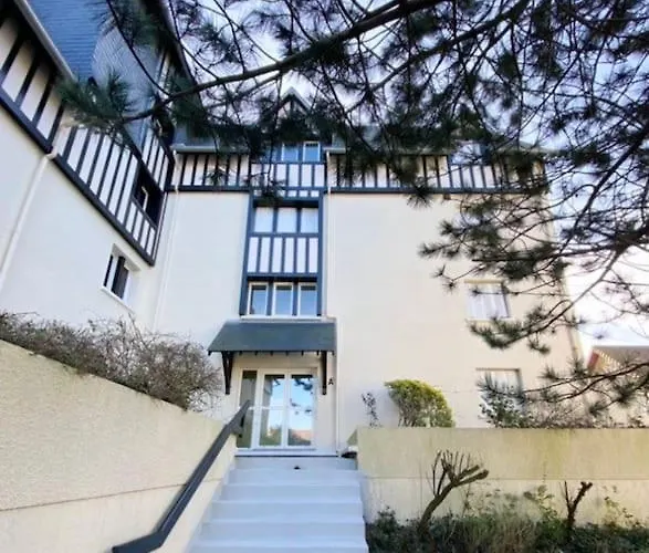 Apartament A Deux Pas De La Et Des Commerces Cabourg