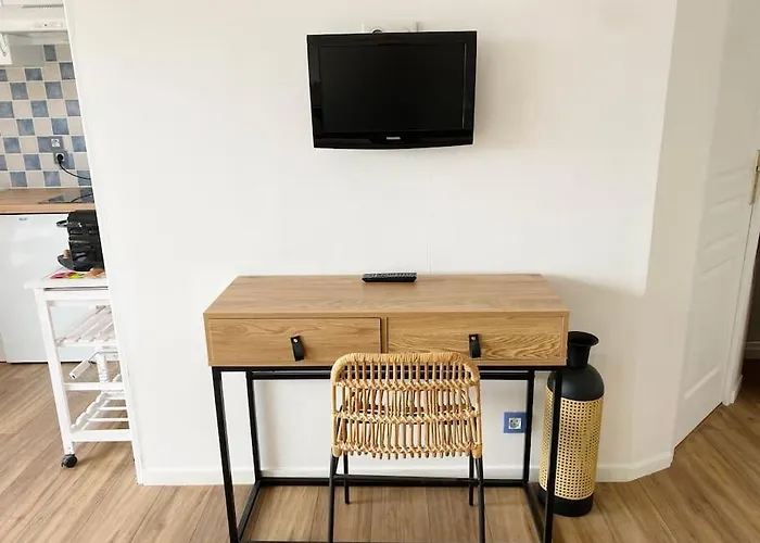 A Deux Pas De La Et Des Commerces Apartament Cabourg