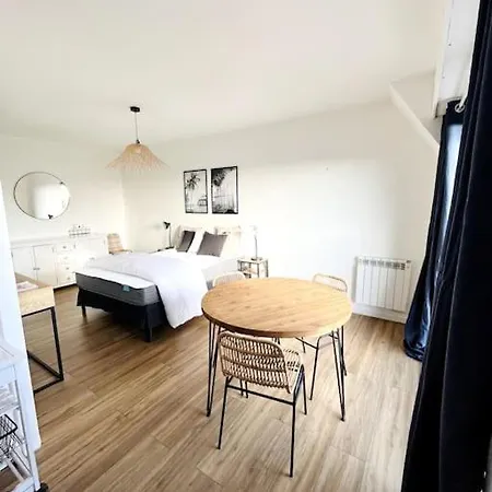 A Deux Pas De La Et Des Commerces Appartement Cabourg