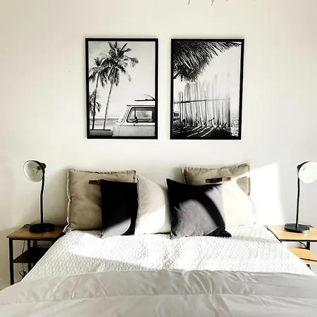 A Deux Pas De La Et Des Commerces Appartement *
