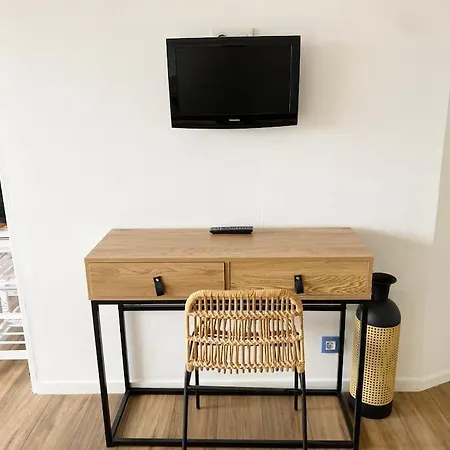 A Deux Pas De La Et Des Commerces Apartment Cabourg