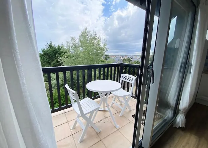 Apartment A Deux Pas De La Et Des Commerces *